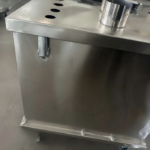 Custom Powder Coat Hopper featuring precision TIG welding and durable stainless steel construction<br>Kundenspezifischer Pulverbeschichtungstrichter mit präzisem WIG-Schweißen und langlebiger Edelstahlkonstruktion