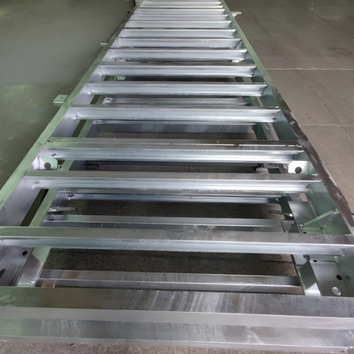 MIG-Schweißen von Metallgitterrahmen – 100 % Durchdringung, Sicherheitsplattformen 3 Metallgitterrahmen werksseitig fertiggestellte verzinkte Metallgitter-Stützrahmen