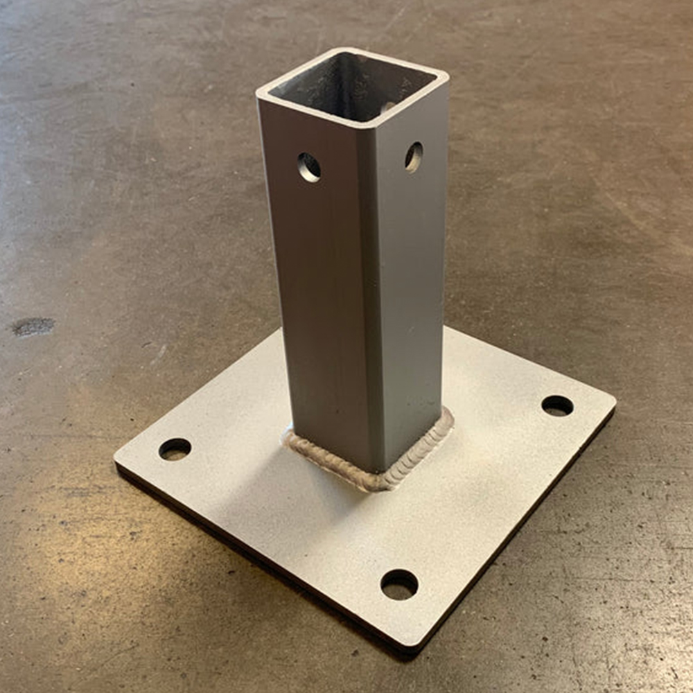 Base de Poste de Aluminio Anodizado para Cerca Soldadura TIG Anticorrosión 4 Base para Poste de Aluminio Anodizado que proporciona soporte estructural exterior duradero