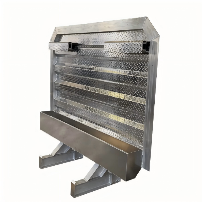 Profil latéral du garde de cabine de semi-remorque avec ailes latérales étendues et contour profilé