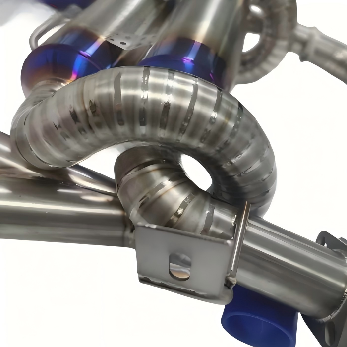 Service de soudure TIG stable pour échappement arrière en titane pour voitures de course 1 Échappement cat-back en titane avec soudure de précision et conception de bouclier thermique pour systèmes d'échappement prêts pour la course