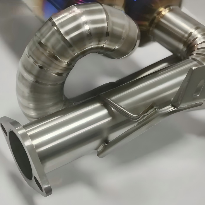 Service de soudure TIG stable pour échappement arrière en titane pour voitures de course 2 Échappement cat-back en titane sur mesure fabriqué pour une performance légère et une résistance aux hautes températures