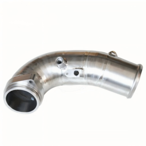 Tubo Intercooler in Titanio Personalizzato progettato per motori turbocompressi con montaggio preciso