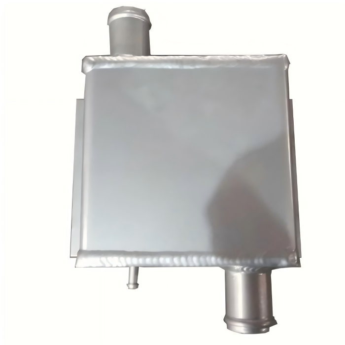 Solution de service de soudage de radiateur de réservoir d'eau testé à 5 bars 1 Soudage de réservoir d'eau et de radiateur avec test de pression de 5 bars garantissant un joint étanche et une intégrité structurelle