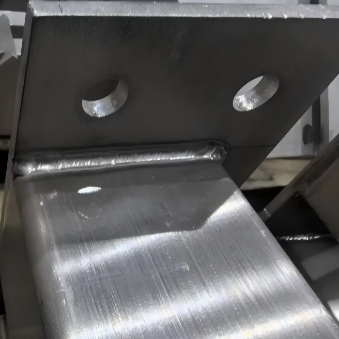 Suporte de Aço Soldado SS304 com Tamanhos Personalizados Para Montagem Industrial 2 Suporte de Aço Soldado para serviço pesado projetado para montagem de equipamentos industriais e suporte estrutural